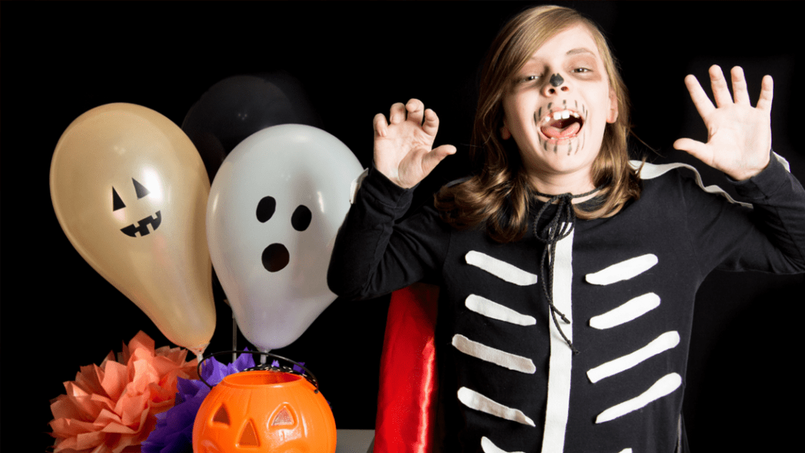 Try these WICKEDLY easy and affordable DIY Halloween costumes!