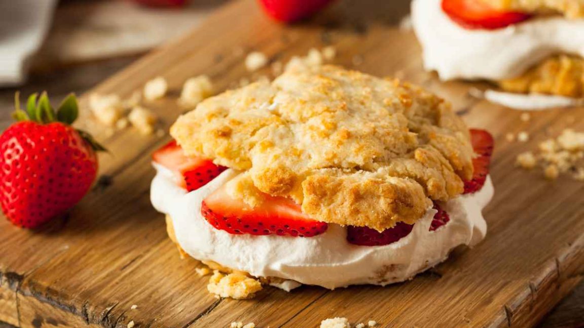 These strawberry shortcake biscuits are a summer delight!